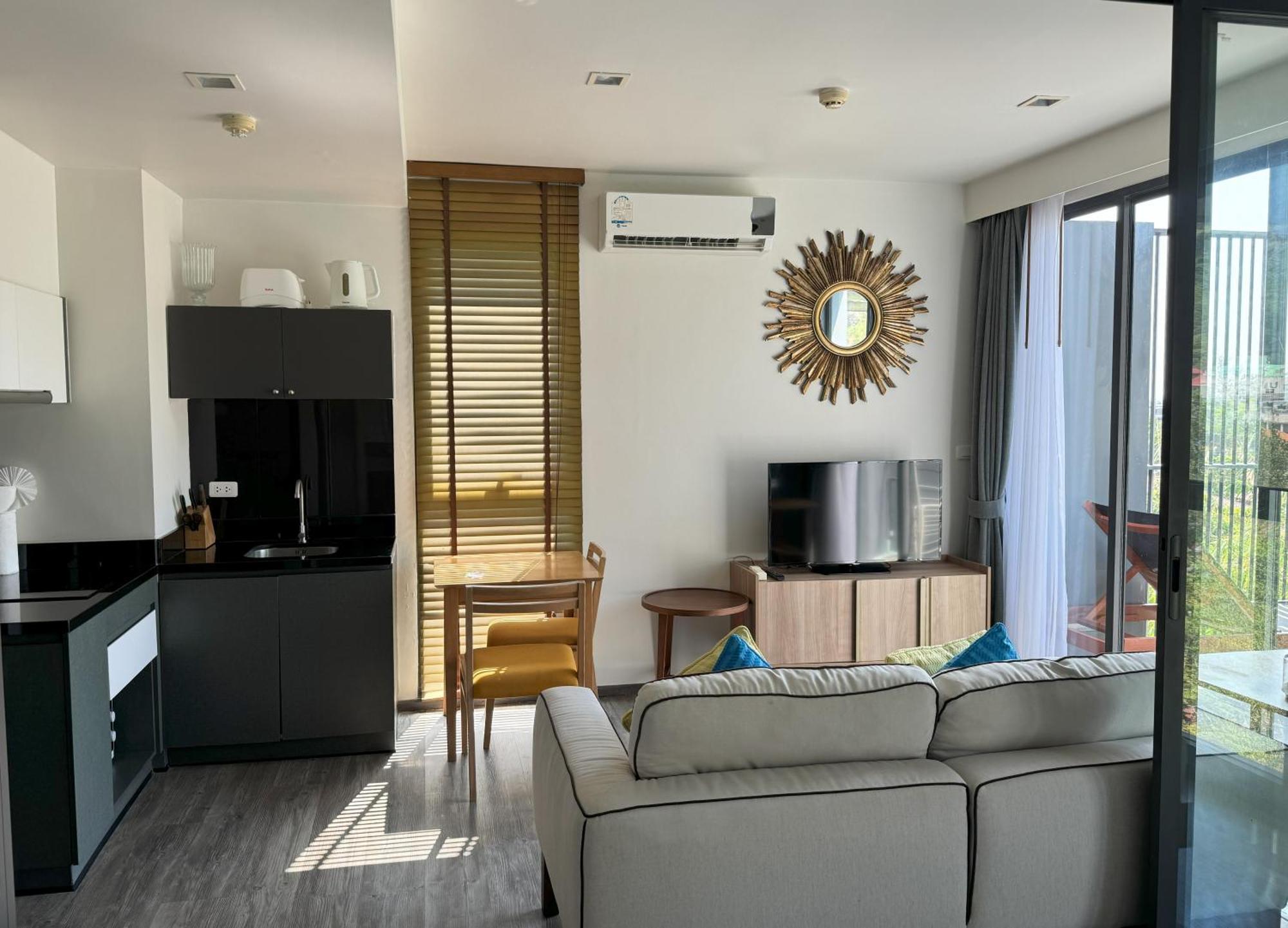 The Deck Condominium By Lofty Patong Exterior foto